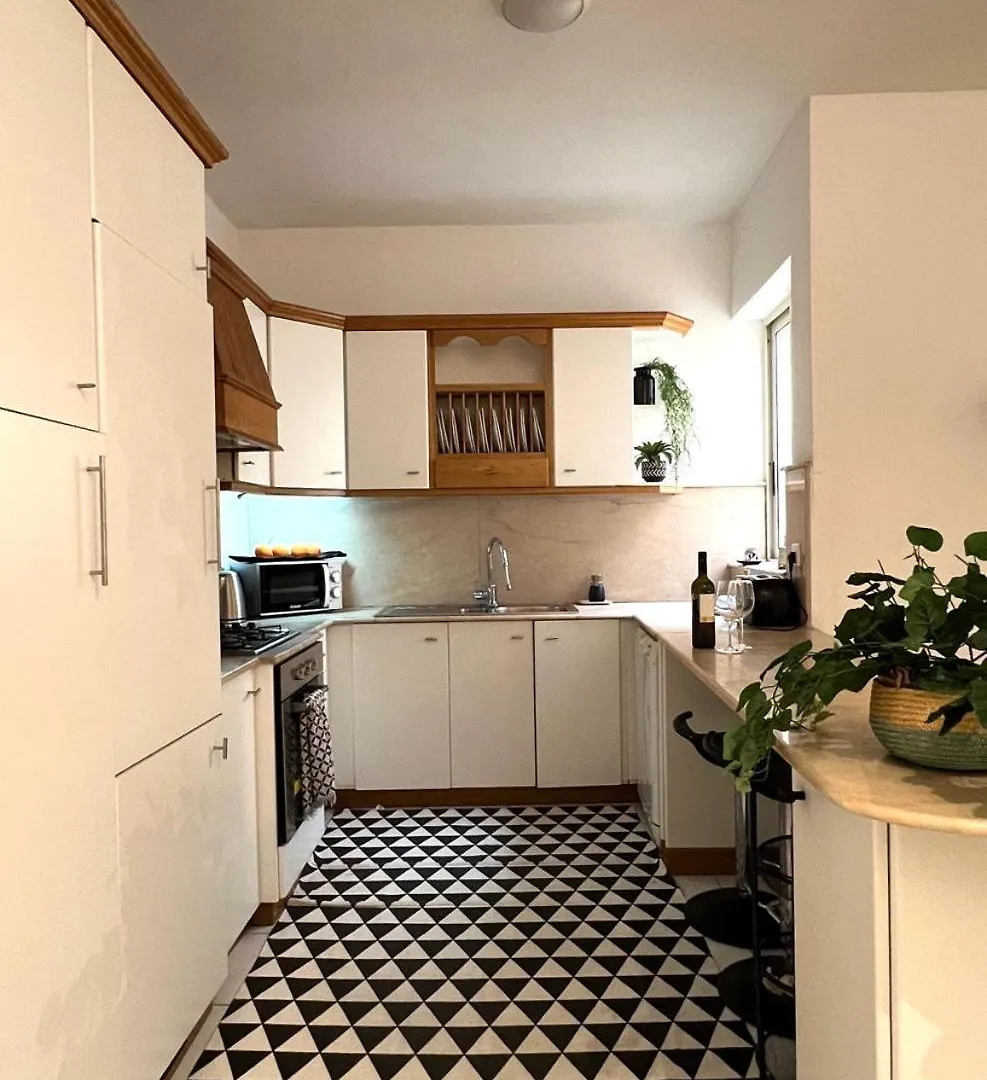 Top Location Sliema Stylish Rooms Guest house